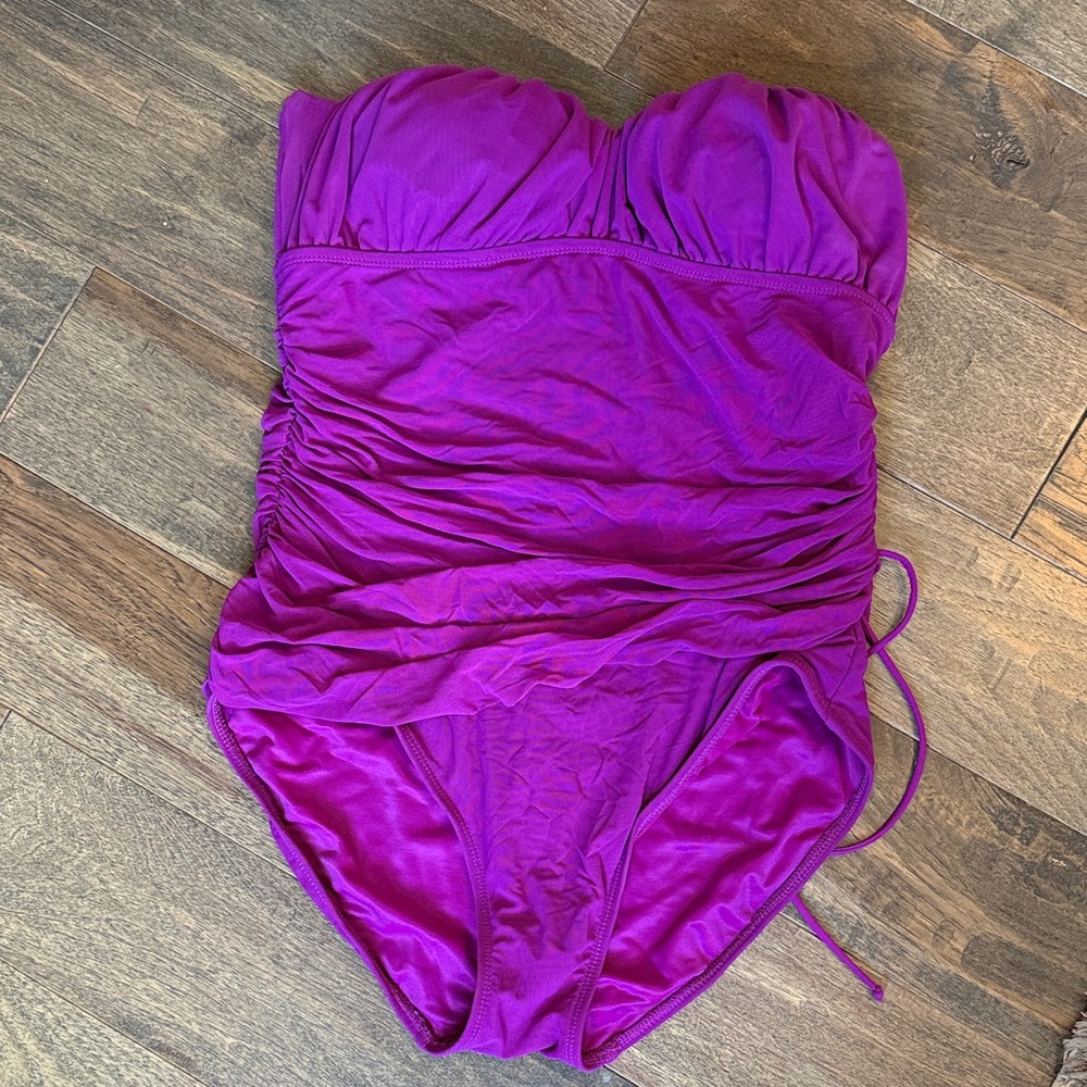 Spanx Slimming Ruched One Piece Swimsuit sz 12